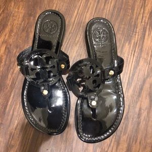 Tory Burch Miller flip flop, black patent. Size 6